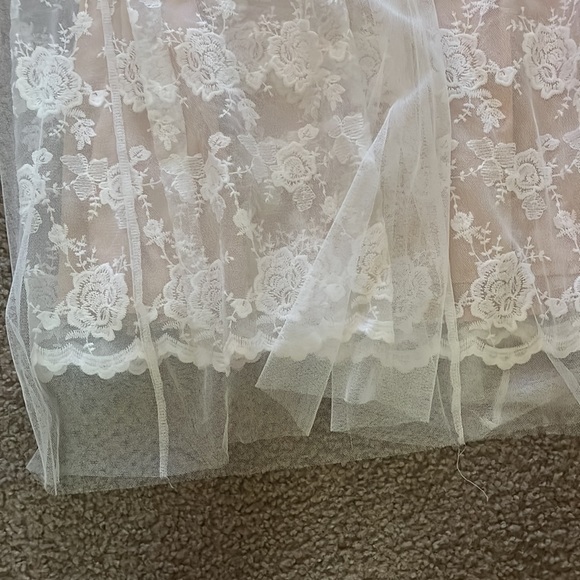 NWT Lulu’s Wedding Dress - Picture 7 of 9